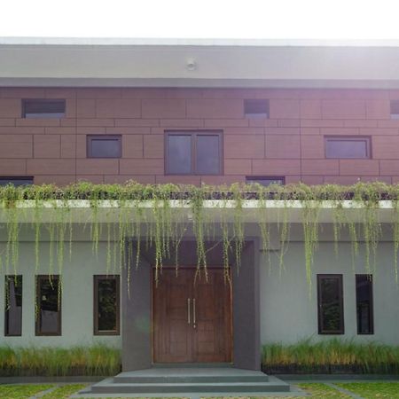 Reddoorz Plus Near Jiexpo Kemayoran Τζακάρτα Εξωτερικό φωτογραφία