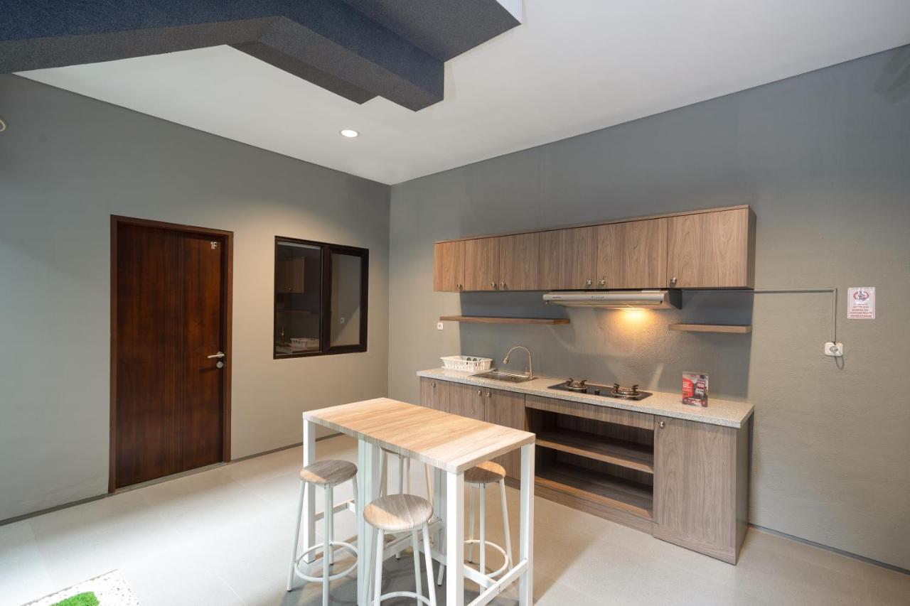 Reddoorz Plus Near Jiexpo Kemayoran Τζακάρτα Εξωτερικό φωτογραφία