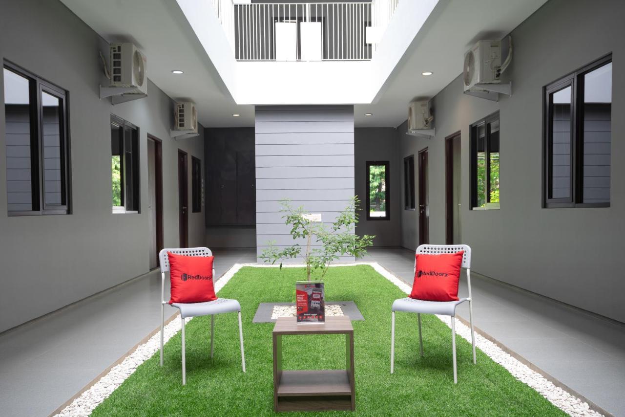 Reddoorz Plus Near Jiexpo Kemayoran Τζακάρτα Εξωτερικό φωτογραφία