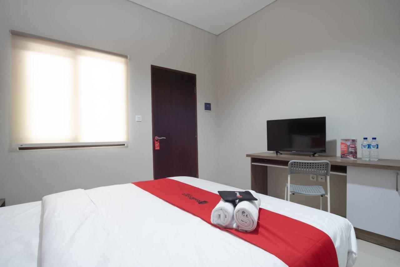 Reddoorz Plus Near Jiexpo Kemayoran Τζακάρτα Εξωτερικό φωτογραφία