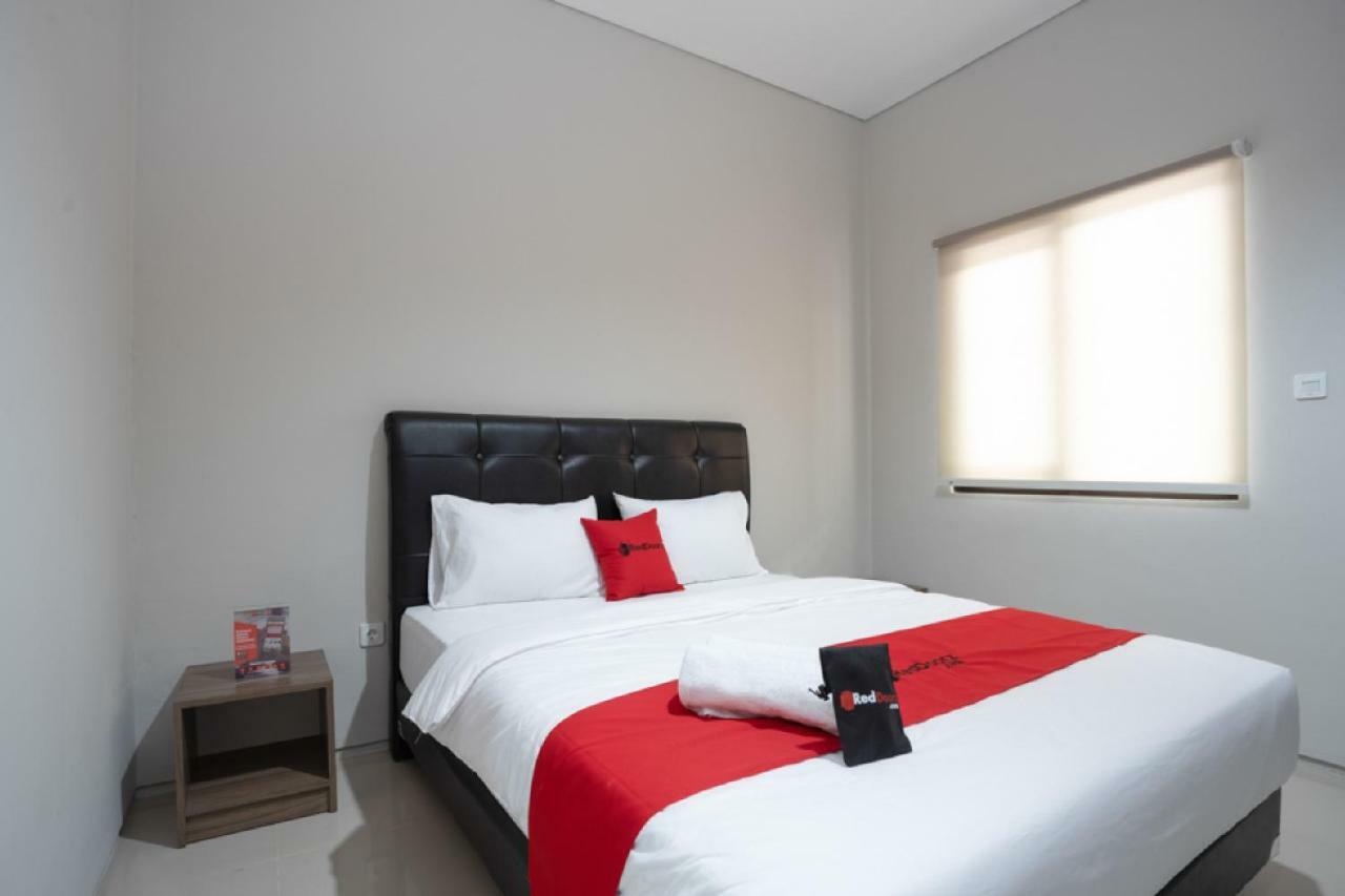 Reddoorz Plus Near Jiexpo Kemayoran Τζακάρτα Εξωτερικό φωτογραφία