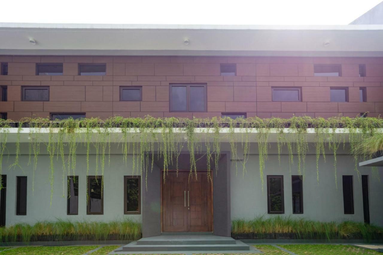 Reddoorz Plus Near Jiexpo Kemayoran Τζακάρτα Εξωτερικό φωτογραφία